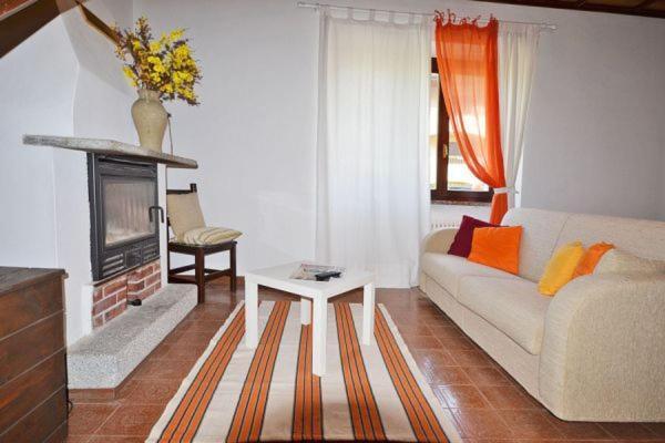 Casa Mario Apartment Домасо Екстериор снимка